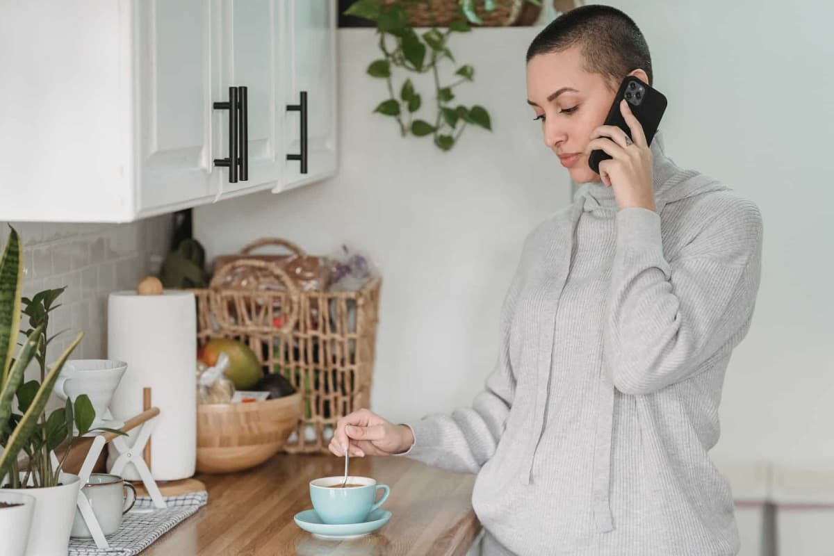 zlozenie-wniosku-o-urlop-na-zadanie-przez-telefon-jpg.webp
